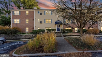 4417 Falls Bridge Dr Unit J, Baltimore, MD 21211