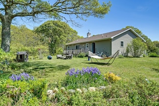 175 Great Plains Rd, West Tisbury, MA 02568