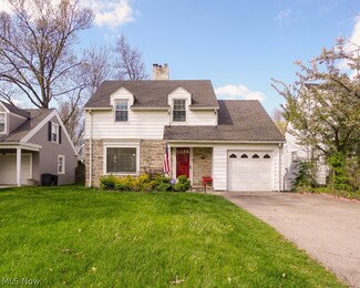 4221 Silsby Rd, Cleveland, OH 44118