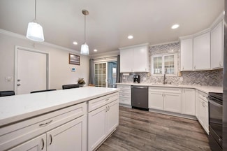 745 Oliver Way, Manteca, CA 95336