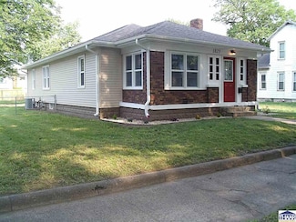 1825 N 8th St, Terre Haute, IN 47804