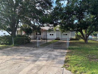 5280 43rd Ave N, Saint Petersburg, FL 33709