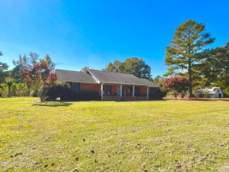 2196 Sarecta Rd, Beulaville, NC 28518