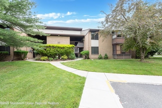 37 Amberly Dr Unit K, Manalapan, NJ 07726