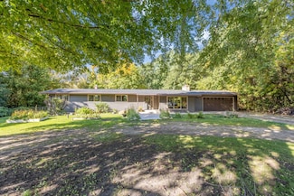 8722 47th St SW, Howard Lake, MN 55349