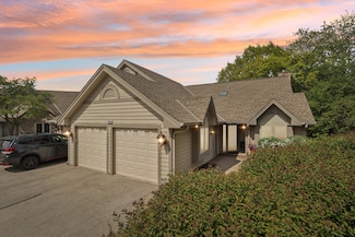 N14W30068 High Ridge Rd, Pewaukee, WI 53072