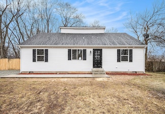 1307 S 3rd St, Niles, MI 49120