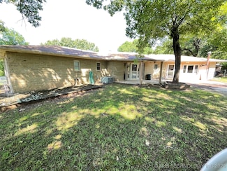 116800 S 4300 Rd, Porum, OK 74455