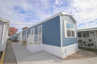 1501 Roosevelt Ave Unit 13, Carteret, NJ 07008