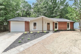 6409 Pineburr Ct, Charlotte, NC 28211