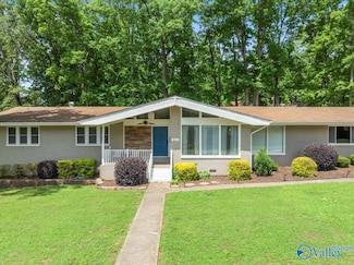 8015 Allison Dr SE, Huntsville, AL 35802