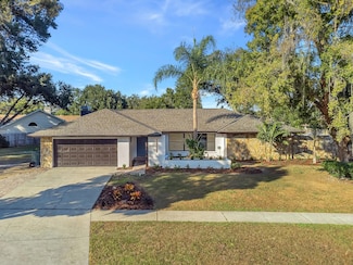 602 Penn National Rd, Seffner, FL 33584