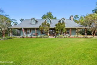 17242 Spring Lake Dr, Vancleave, MS 39565