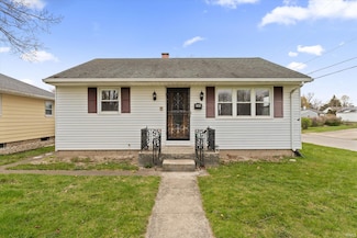 1521 N Kenmore St, South Bend, IN 46628