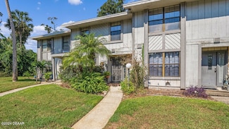 28 Oakwood Park, Ormond Beach, FL 32174