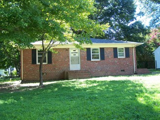 178 Thorpe St, Henderson, NC 27536