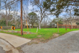 322 Martin Luther King Dr, San Marcos, TX 78666