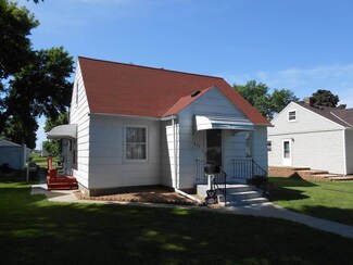 413 Summit St SE, Sleepy Eye, MN 56085