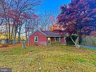 5125 Cetronia Rd, Allentown, PA 18106