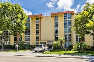 210 172nd St Unit 432, Sunny Isles Beach, FL 33160