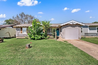 1110 Park St, Arlington, TX 76011