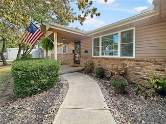 1105 Stinson Ave, Mattoon, IL 61938