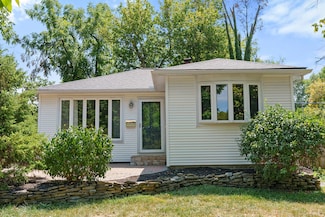2483 Fishinger Rd, Columbus, OH 43221