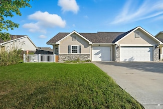 515 Brookmont Dr, Manhattan, KS 66502