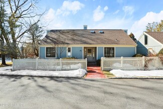 9 E Lyon Farm Dr, Greenwich, CT 06831