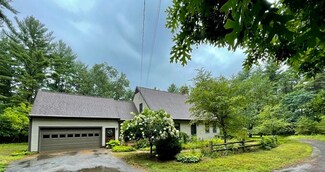 153 N Valley Rd, Pelham, MA 01002