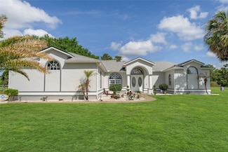 5819 NE 72nd St, Silver Springs, FL 34488