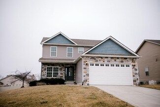 3104 Winter Garden Dr, Valparaiso, IN 46385