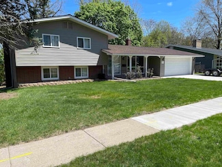 4305 Greenbrook Ln, Flint, MI 48507