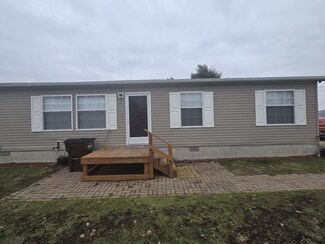 104 Pike St, Williamsport, OH 43164