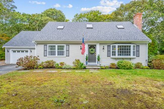 16 Noreast Dr, Harwich, MA 02645