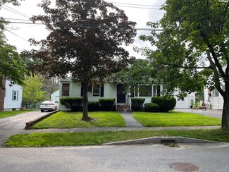 47 Commonwealth Dr W, Portland, ME 04103