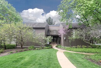 164 Pine Crest Cir Unit D, Lake Barrington, IL 60010