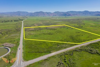 17830 Highway 20, Bellevue, ID 83313