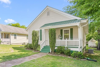 307 W Austin St, Mebane, NC 27302