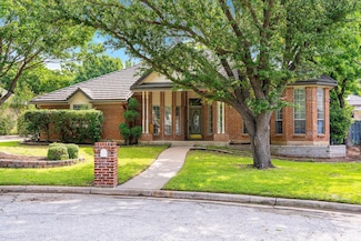 4703 El Brevo Ct, Arlington, TX 76017