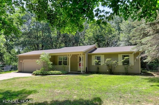 15262 Krueger St, Spring Lake, MI 49456