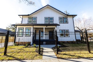 102 Marsden St Unit 4, Houston, TX 77011