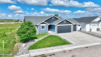 30 Spencer Ln, Gillette, WY 82718