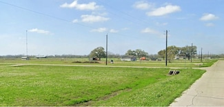 5105 Big Bend Ln, Boling, TX 77420