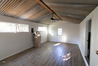 674 Bell Rd S Unit Back House, Iowa Park, TX 76367