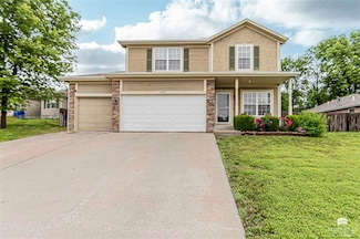 1337 Elm Creek Dr, Junction City, KS 66441