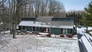 2844 Greenbriar, Harbor Springs, MI 49740