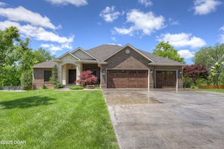 307 Fox Ridge Dr, Joplin, MO 64801