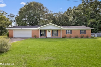 9101 Tammy Ln, Moss Point, MS 39562