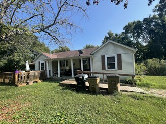 110 Dodge Dr, Nashville, TN 37210